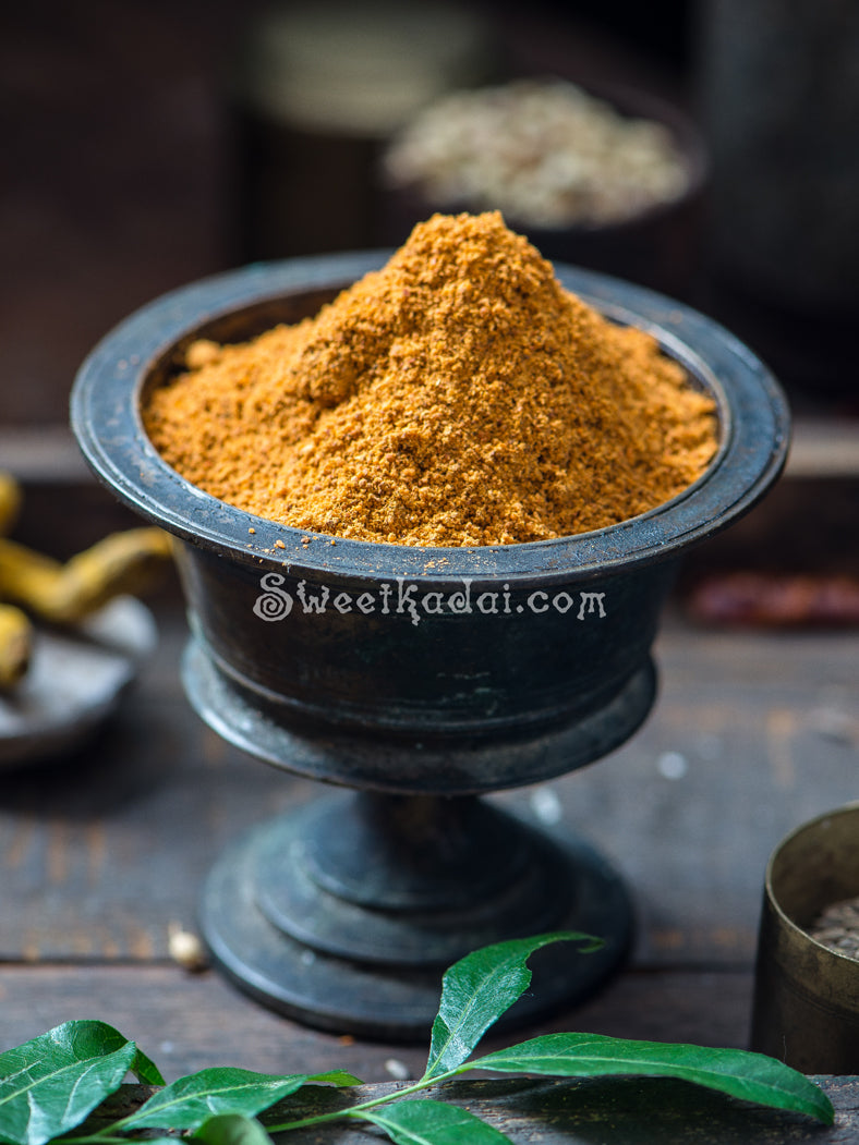 Nellai Idi Smabar Podi (Homemade).